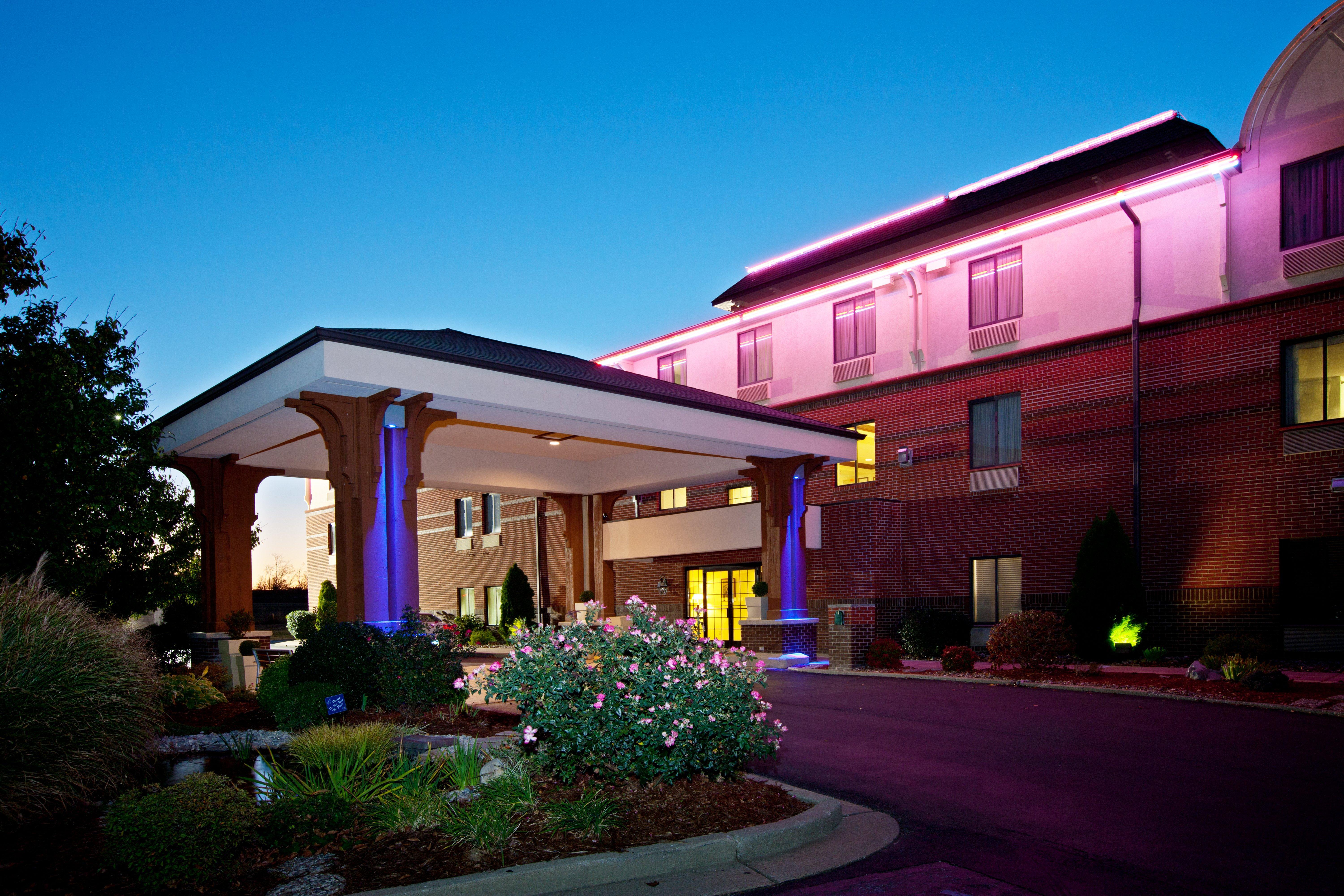 Holiday Inn Express Corydon By Ihg Exterior photo