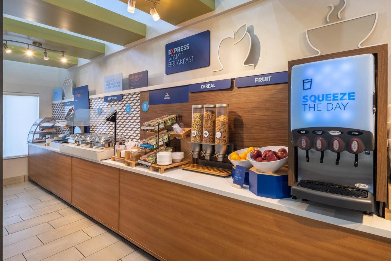 Holiday Inn Express Corydon By Ihg Exterior photo